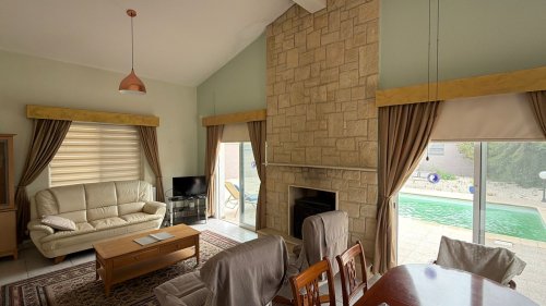 Μονοκατοικία προς ενοικίαση 150 μ² στην τοποθεσία Pegeia, Paphos, 8560