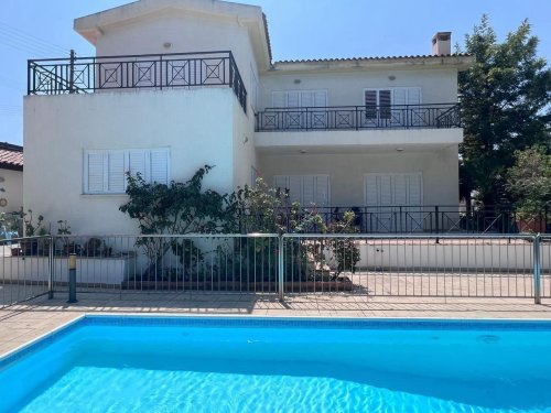 Отдельный дом на продажу 317 м² в Parekklisia, Limassol