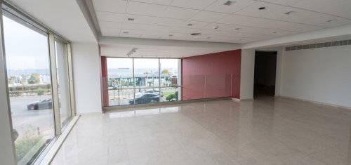 Building 649 m² for rent in Neapolis, Limassol, 3107