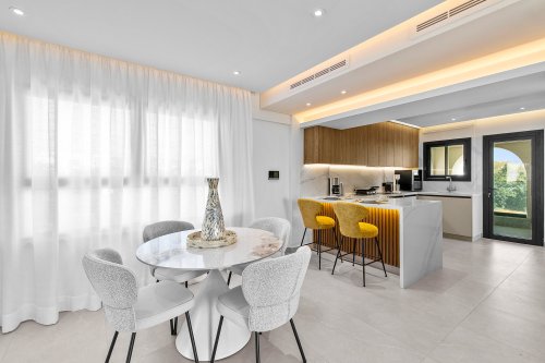 Studio for sale 72 m² in Chlorakas, Paphos, 8220