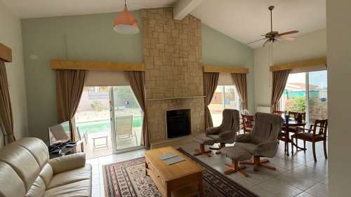 Отдельный дом в аренду 150 м² в Pegeia, Paphos, 8560