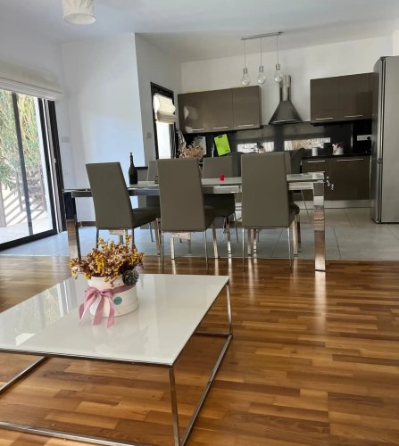 Villa for rent 174 m² in Paramali, Limassol, 4633