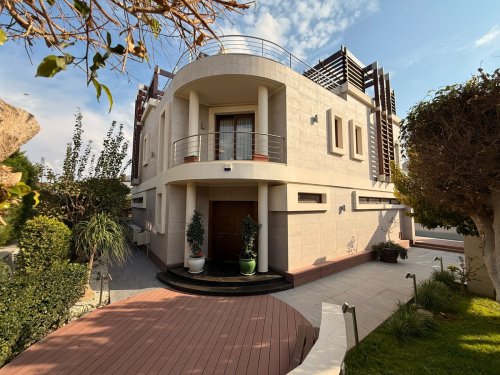 Villa for rent 350 m² in Pyrgos, Limassol, 4534