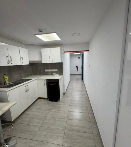 Office 380 m² for rent in Omonia, Limassol, 3015