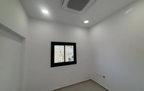 Building 500 m² for rent in Agia Triada, Limassol, 3032
