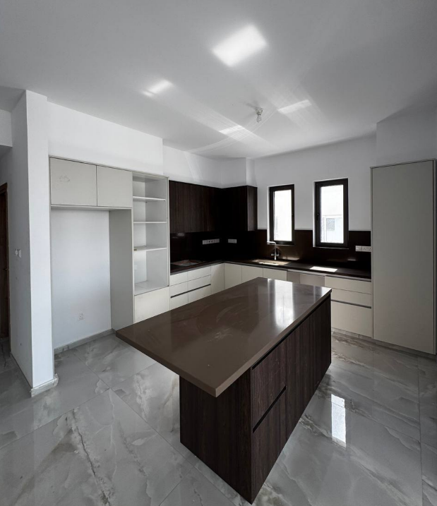 Attique 3 chambres 140 m² en Agios Ioannis, Chypre