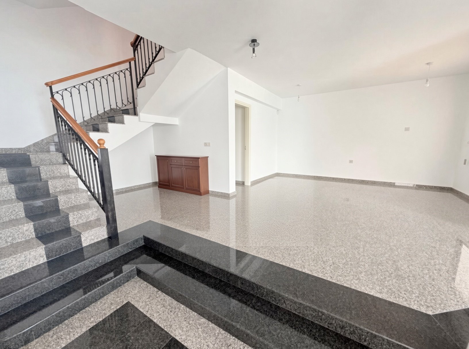 houses в polemidia-kato, Кіпр, 360.00м² - зображення 16