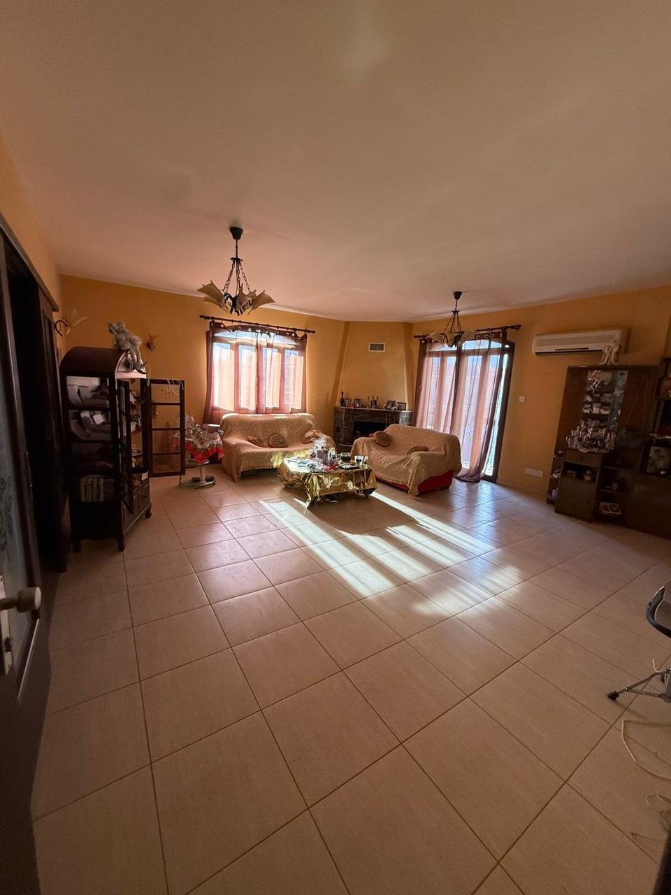 rentable-property в aradippou, Кіпр, 256.00м² - зображення 13