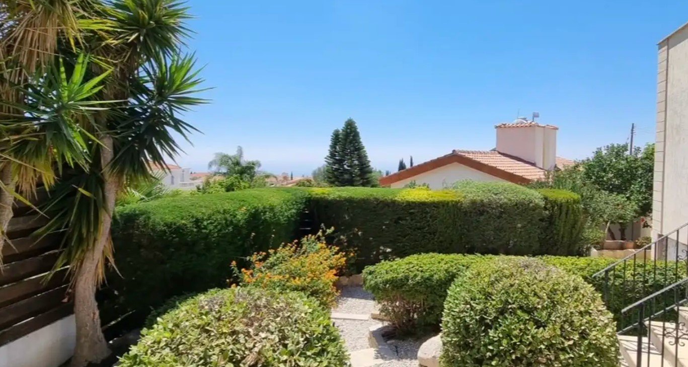Bungalow with 3 bedrooms in tala, Cyprus [ID: 0602-239012]
