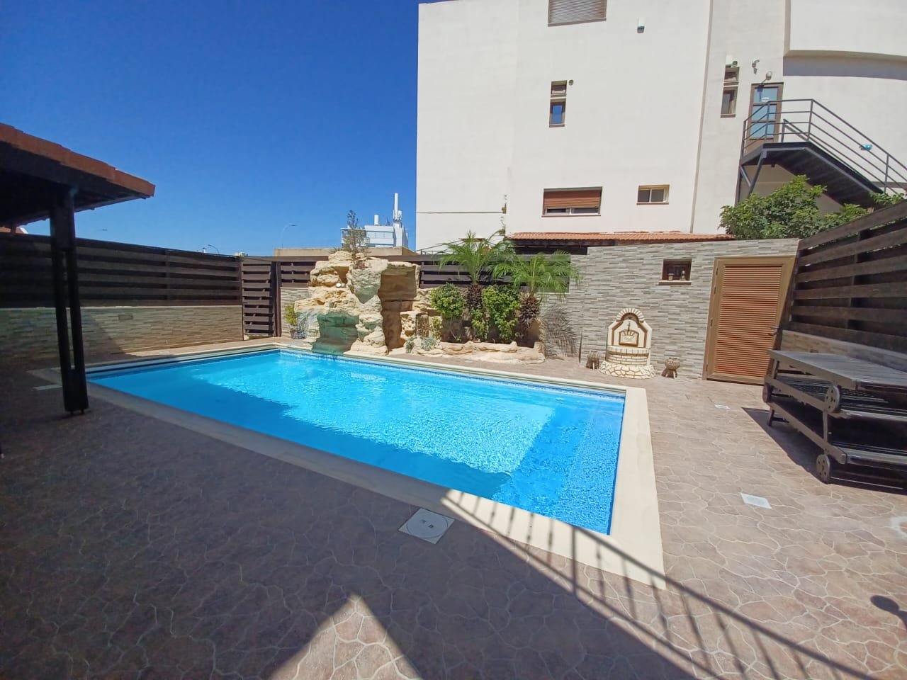 houses with 4 bedrooms in polemidia-kato, Cyprus [ID: 0602-239191]