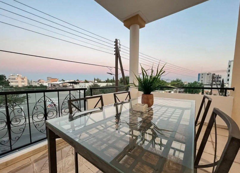 Apartment with 3 bedrooms in mesa-geitonia, Cyprus [ID: 0602-240801]