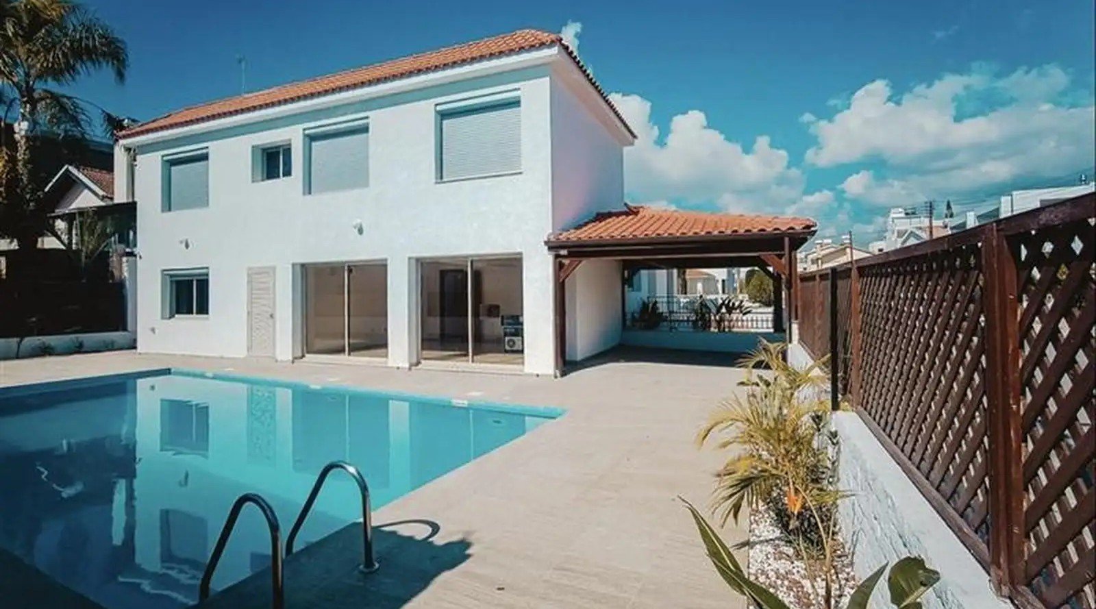 Villa 6 habitaciones  en Demos Agiou Athanasiou, Chipre