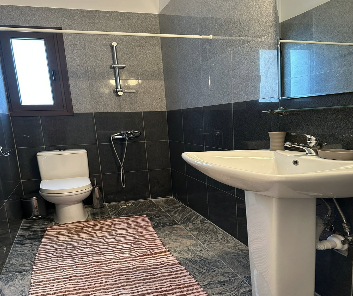 houses in agios-georgios, Cyprus, 230.00m² - image 4