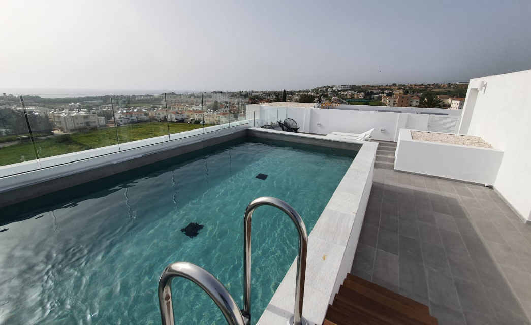 Penthouse 3 bedrooms 200 m² in Paphos Municipality, Cyprus