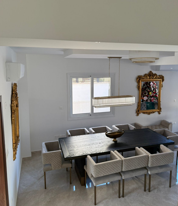 5 bedroom house 230 m² in Limassol, Cyprus