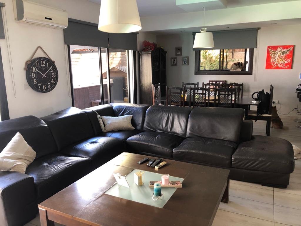 Maison 4 chambres 350 m² Demos Agiou Athanasiou, Chypre