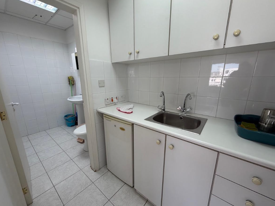 Büro  in Demos Agiou Athanasiou, Zypern