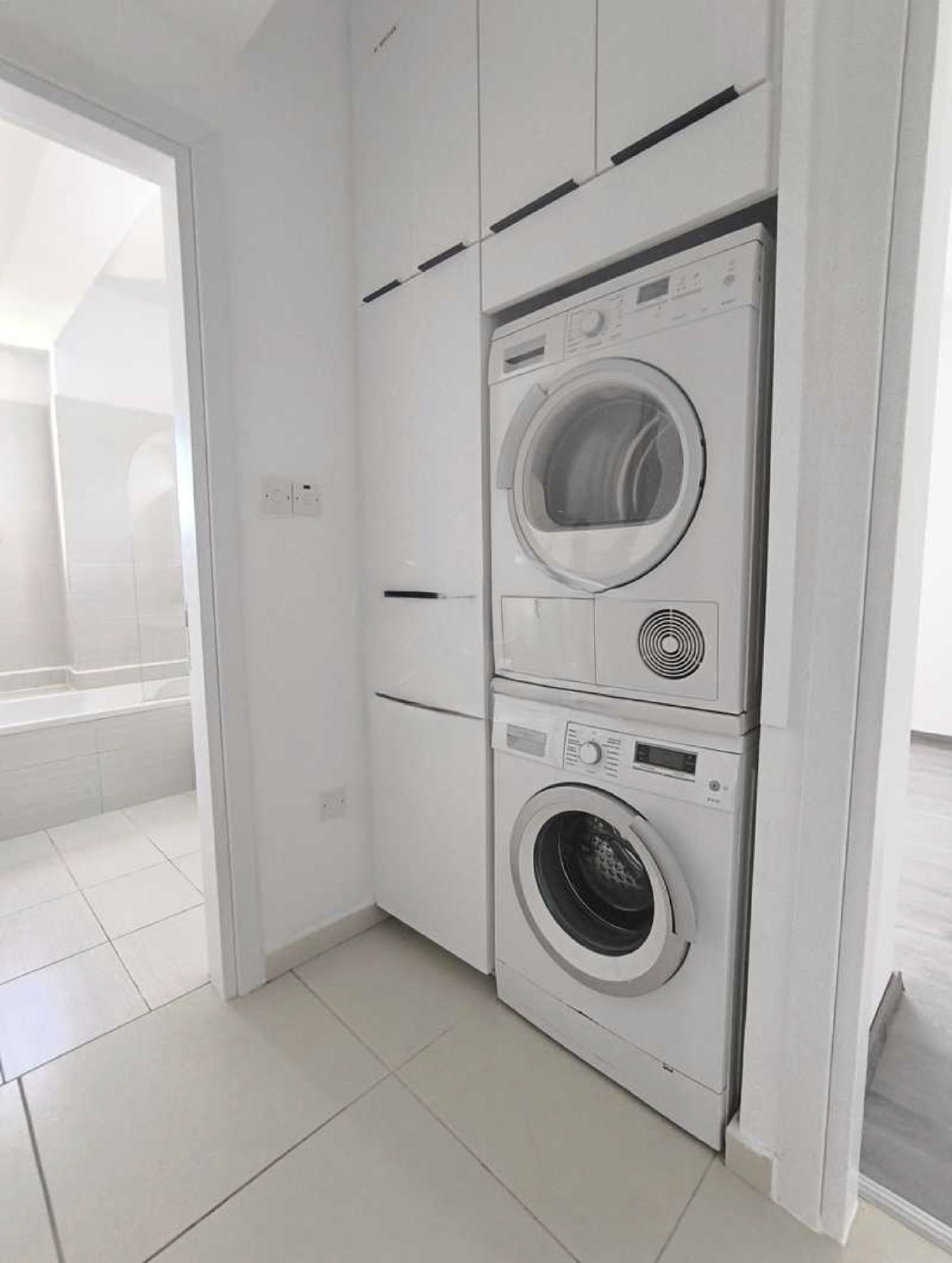 Apartment in agia-zoni, Cyprus - image 9