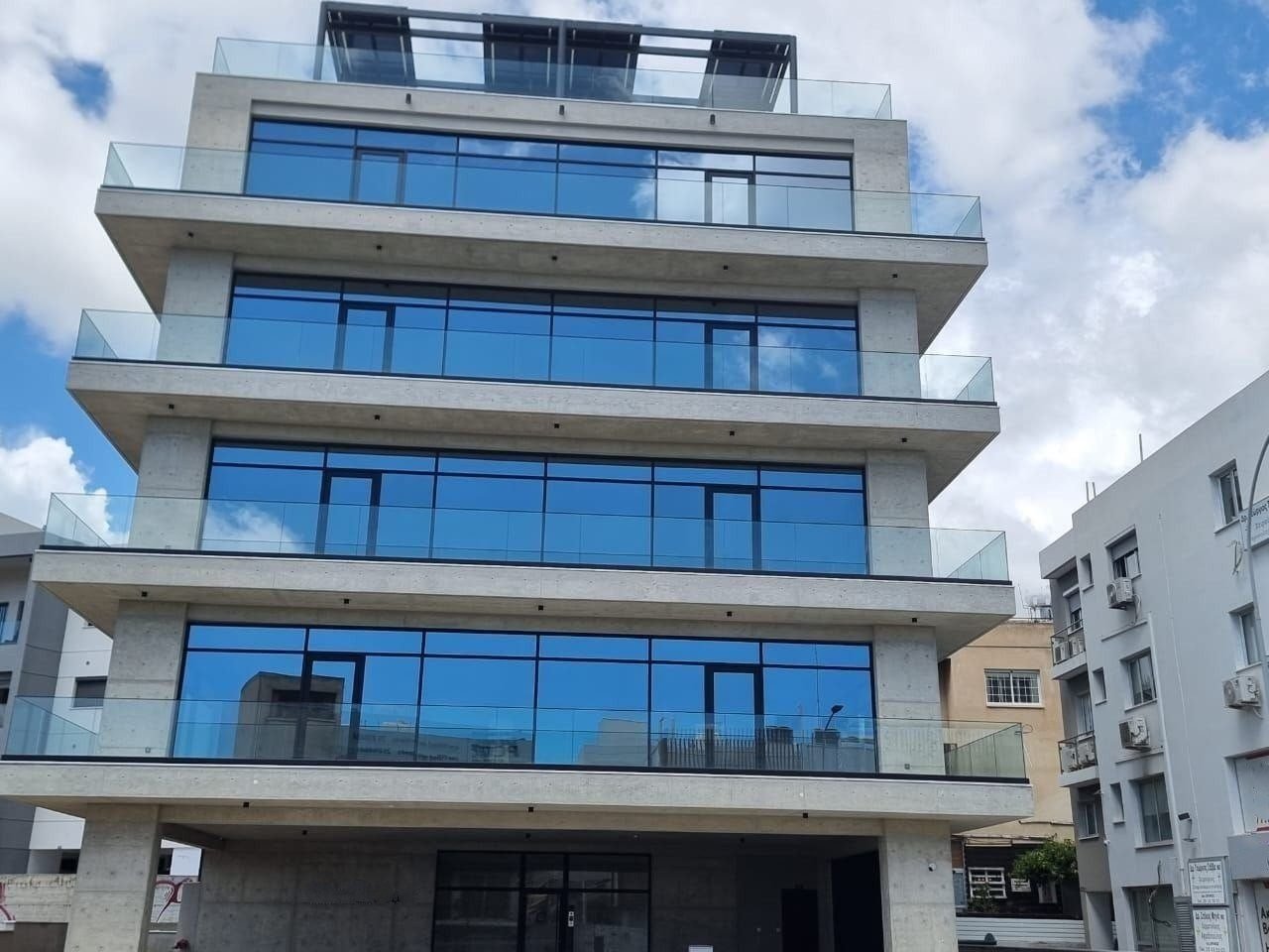 Office 193 m² in Limassol, Cyprus