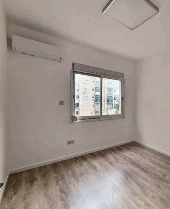 Pomieszczenie biurowe 115 m² w Limassol, Cypr