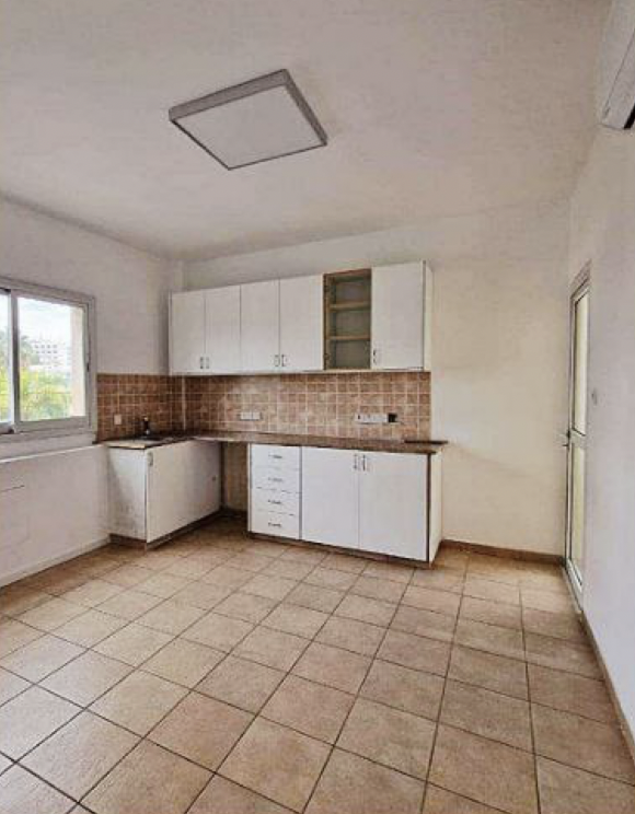 Pomieszczenie biurowe 115 m² w Limassol, Cypr