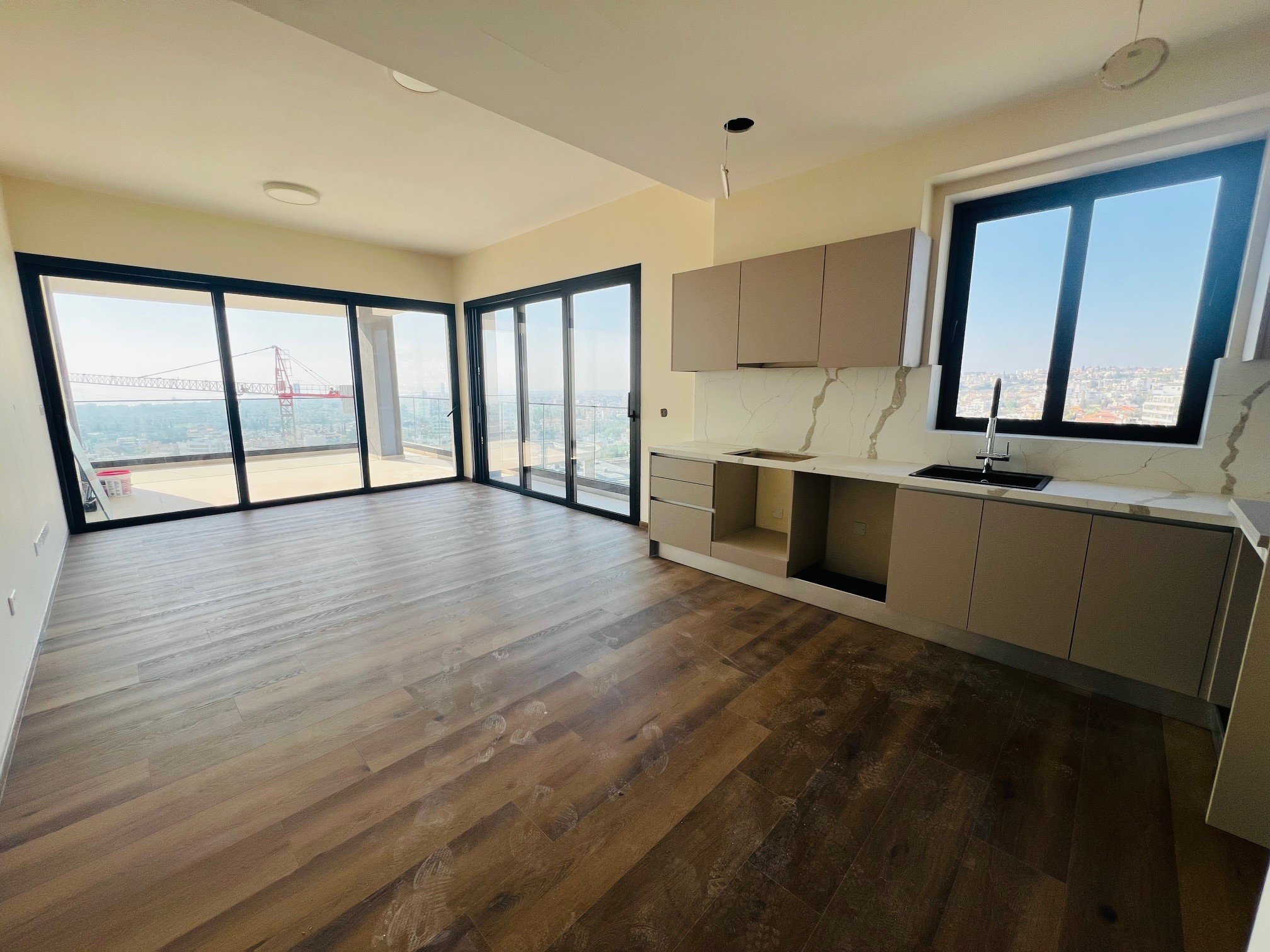 Apartment with 2 bedrooms, 84.00m² in agios-athanasios, Cyprus [ID: 0602-236330]