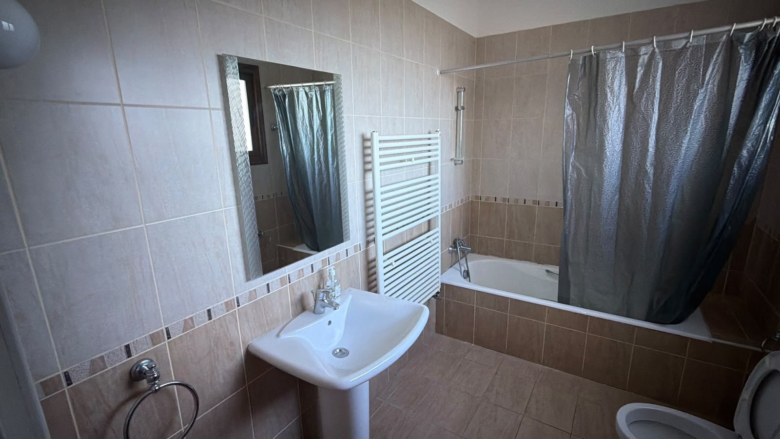 6 bedroom villa 180 m² in Paphos Municipality, Cyprus