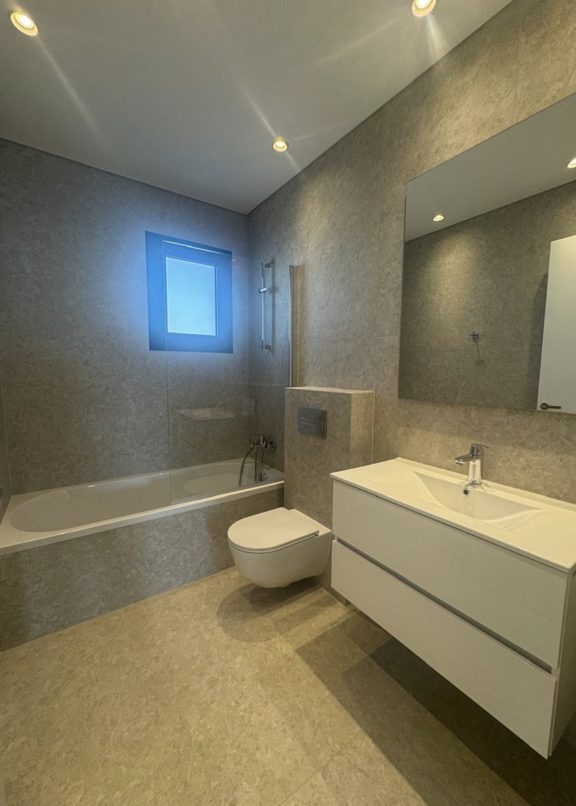 Apartment with 2 bedrooms, 83.00m² in agia-zoni, Cyprus [ID: 0602-243125]