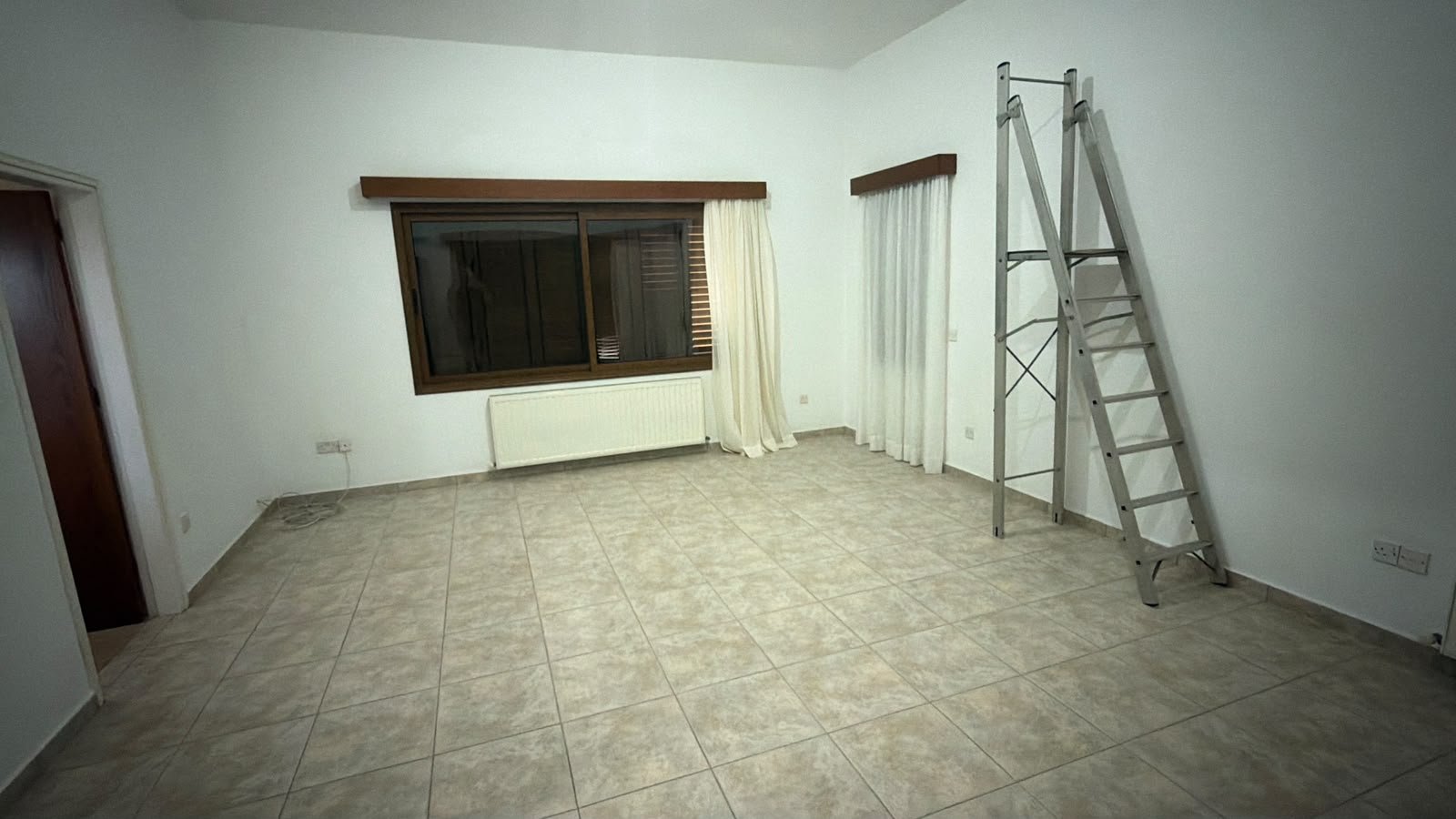6 bedroom villa 180 m² in Paphos Municipality, Cyprus