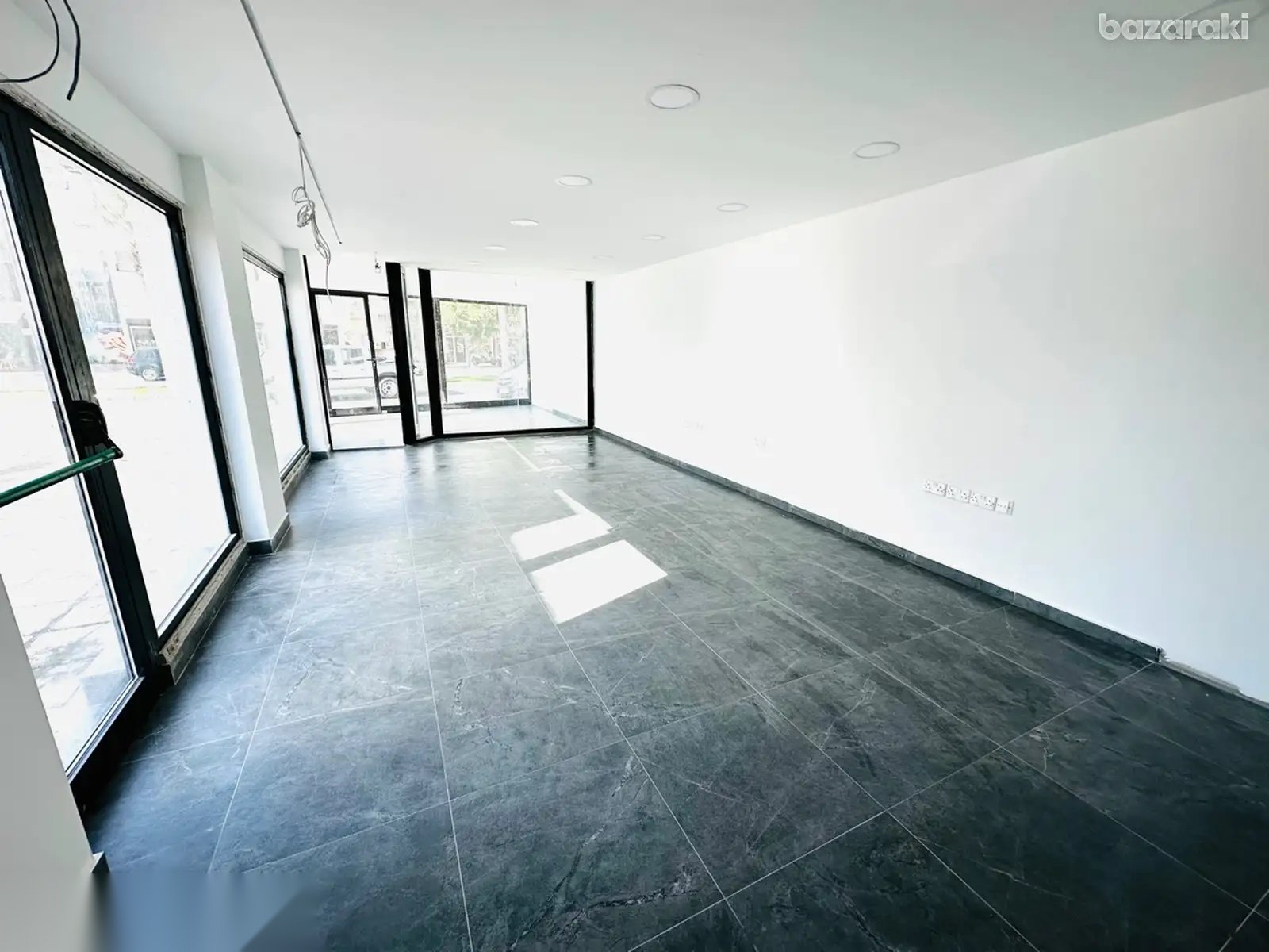 246695