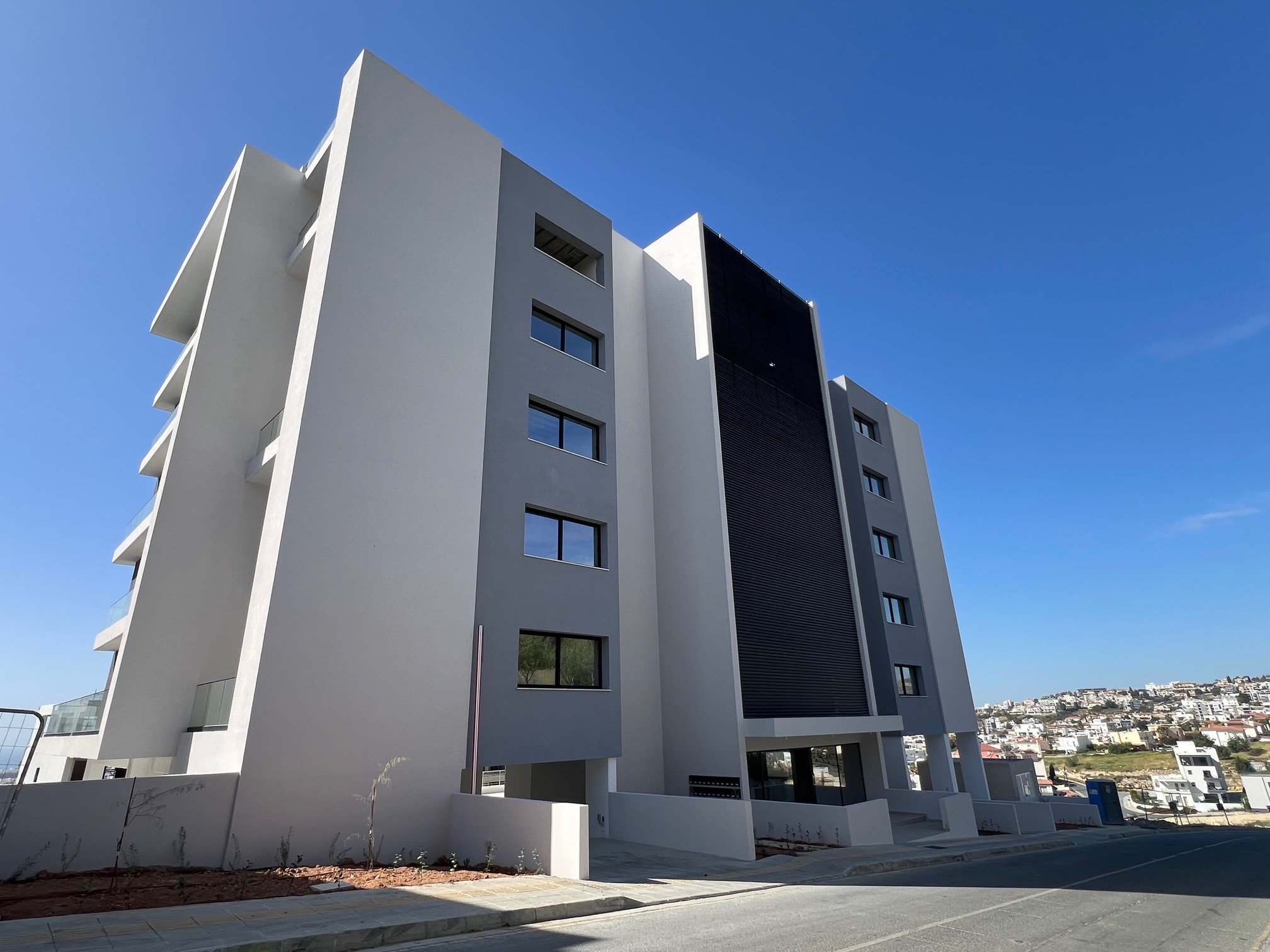 Apartment with 2 bedrooms, 84.00m² in agios-athanasios, Cyprus [ID: 0602-236330]